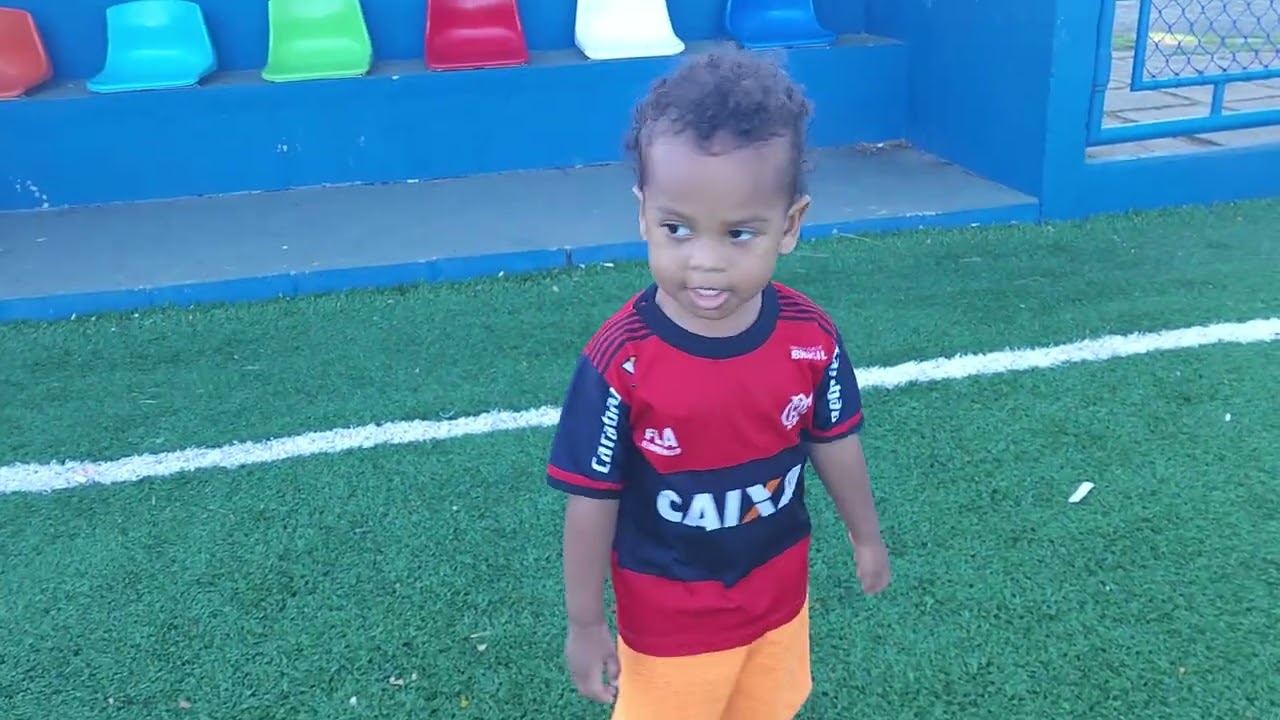 Davi Luccas jogando bola com TiTio #família #aventura 