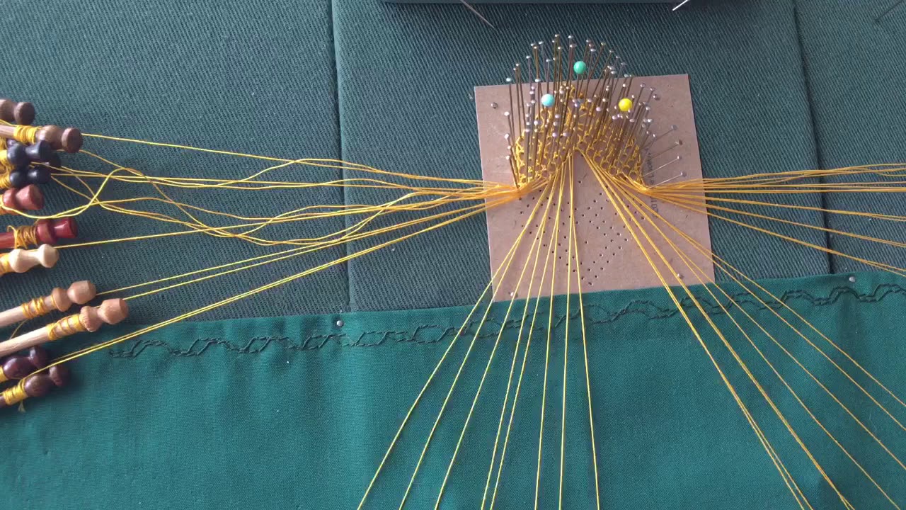 Bobbin Lace Stitches. Torchon Basic Spiders