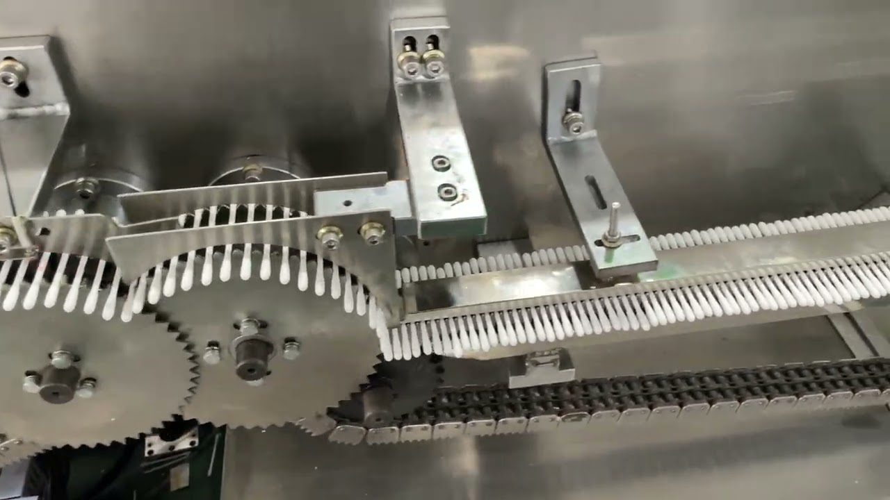 High-Speed Cotton Swab Production: See the Machine in Action! whatsapp:+86 18937107672