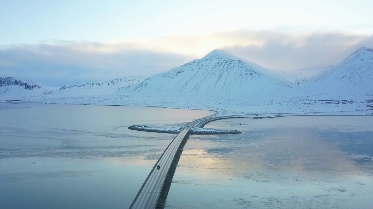 Catching Dawn - Iceland Cinematic (Mavic Pro)