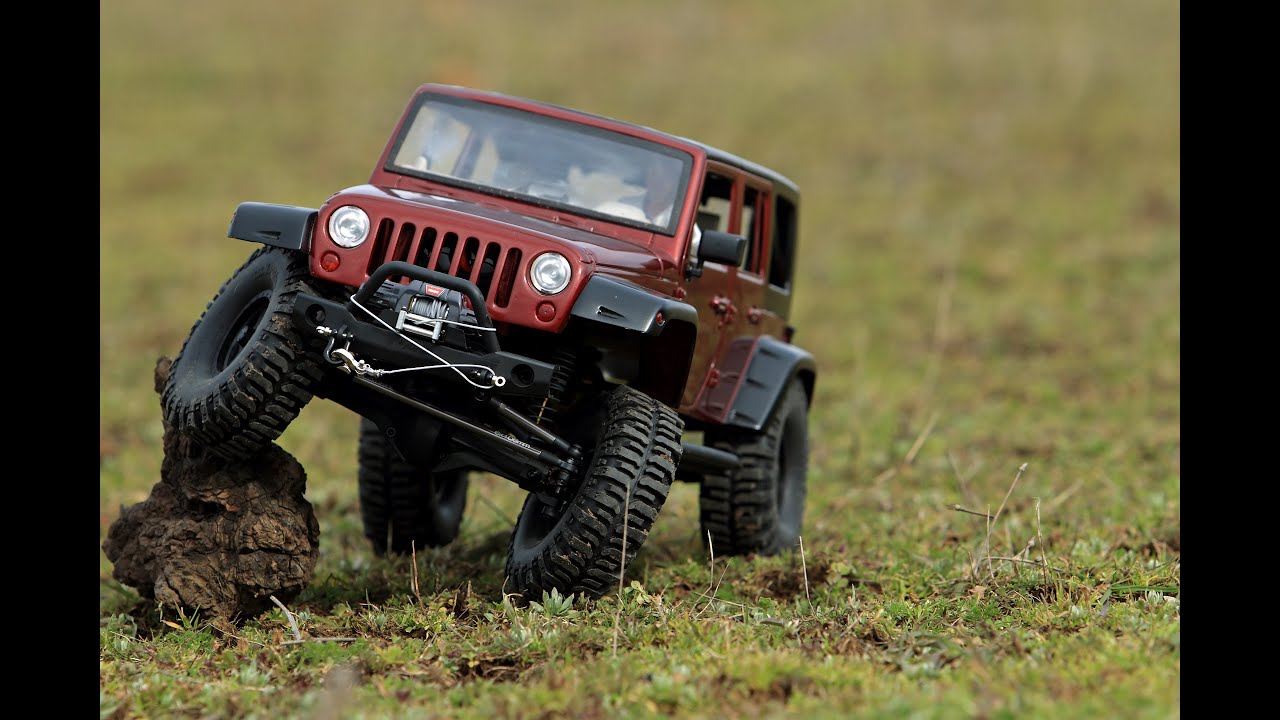 Jeep Rubicon vs Defender Scale Rock Crawler Expedition Axial SCX10