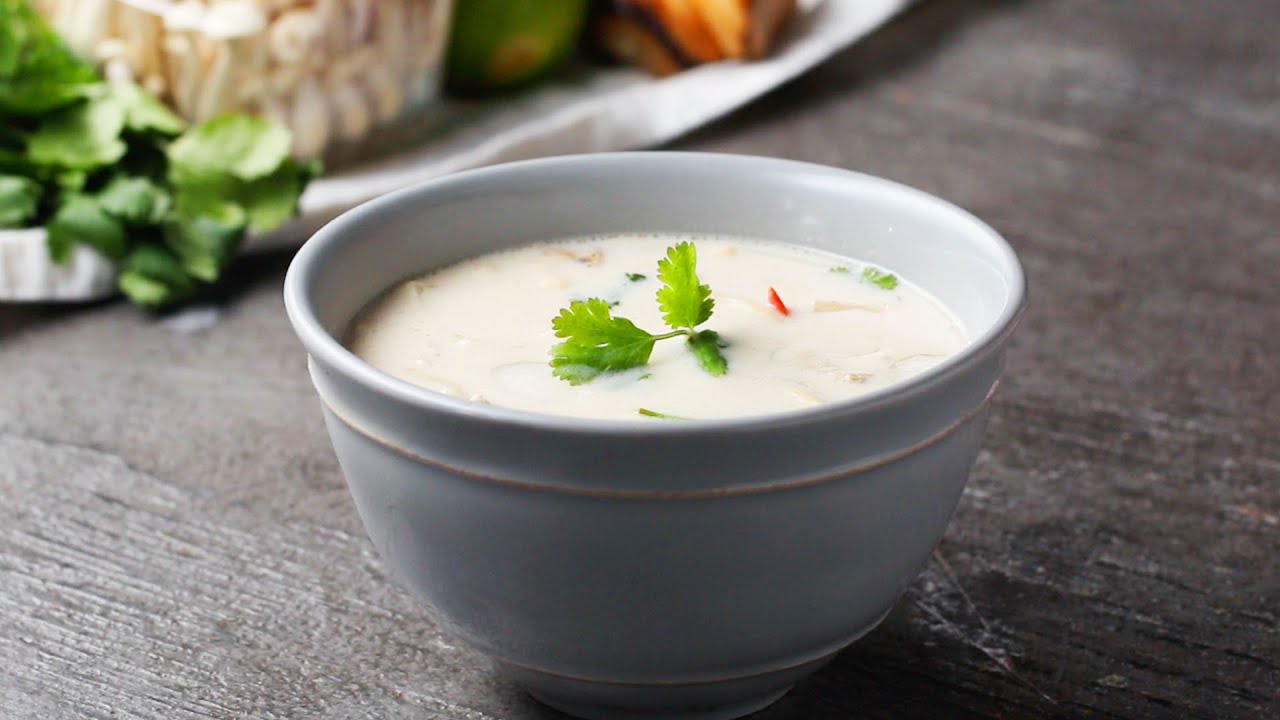 Easy Tom Kha Gai (Chicken Coconut) Soup &bull; Tasty