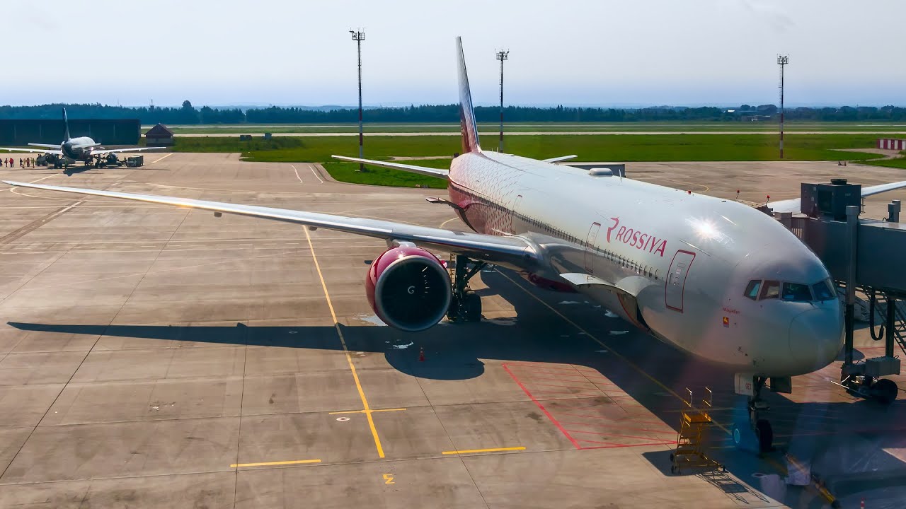 GreatFlyer. Takeoff BOEING 777 ROSSIYA AIRLINES flight KHABAROVSK-MOSCOW / Взлет BOEING 777 РОССИЯ