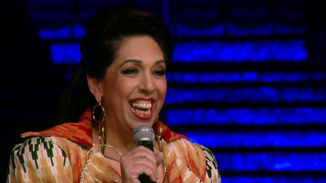 #ContigoEnLaDistancia, festival de fin de año: Regina Orozco