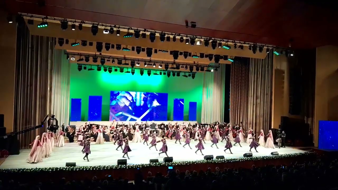 "Odlar Yurdu" Azərbaycan Dövlət Rəqs Ansamblı (yeni quruluş)