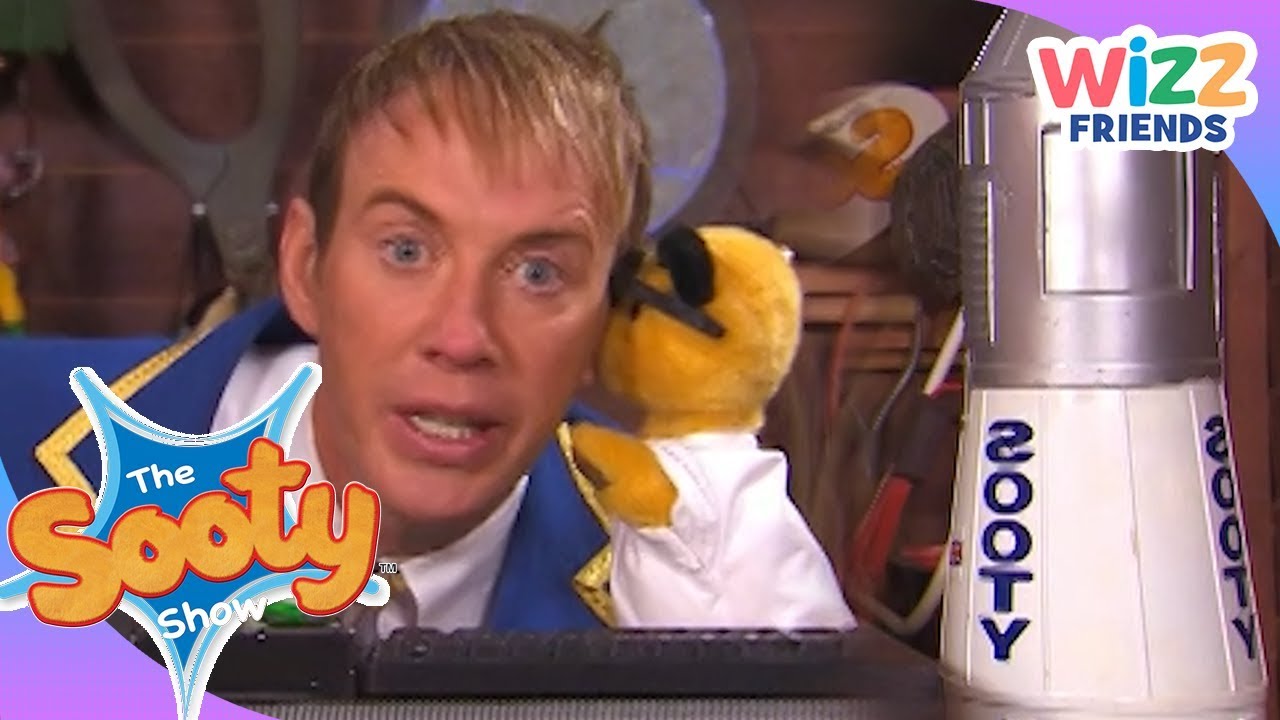 The Sooty Show | Sooty's Space Rocket | Magical Adventures | Wizz Friends