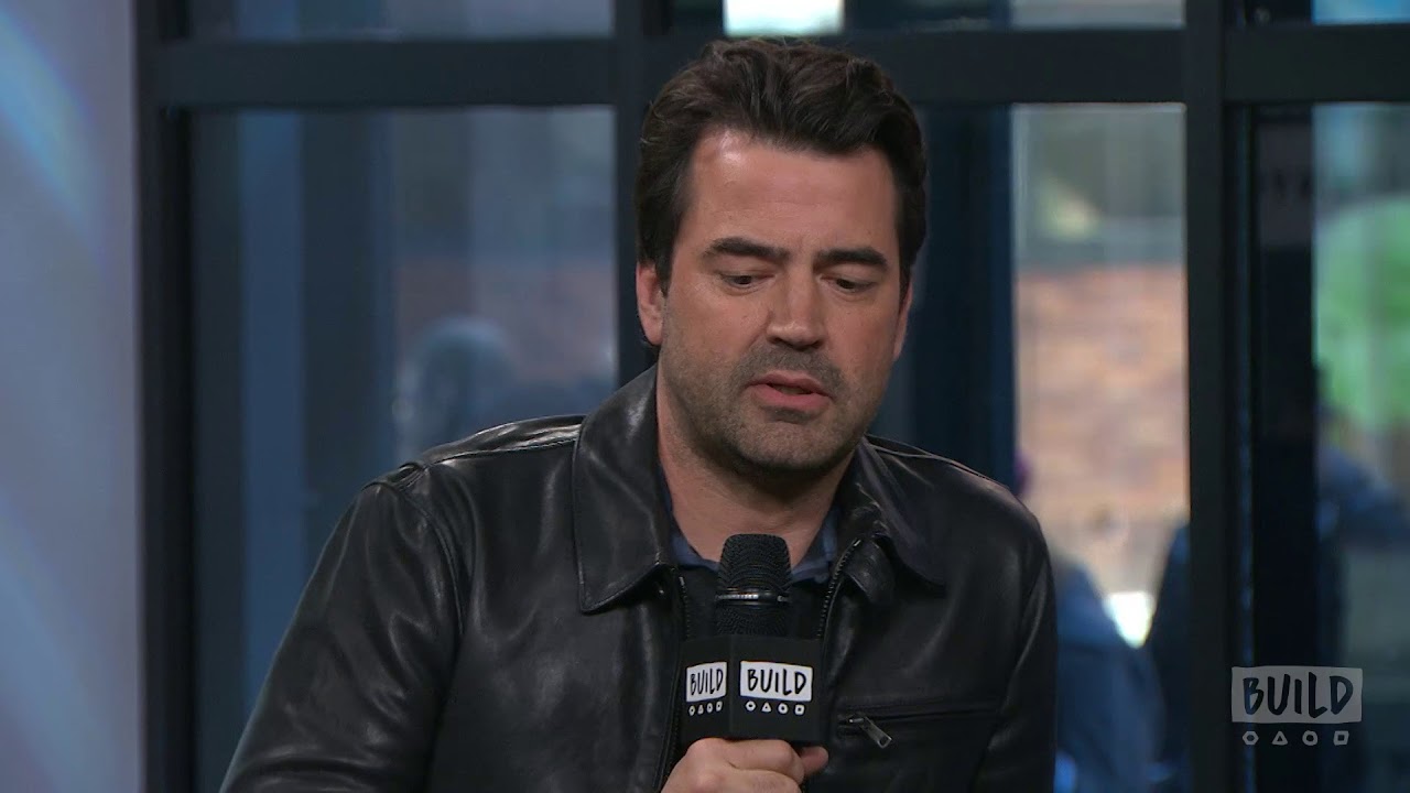 How Ron Livingston Shaped The Story Of A Dysfunctional AA Group On 