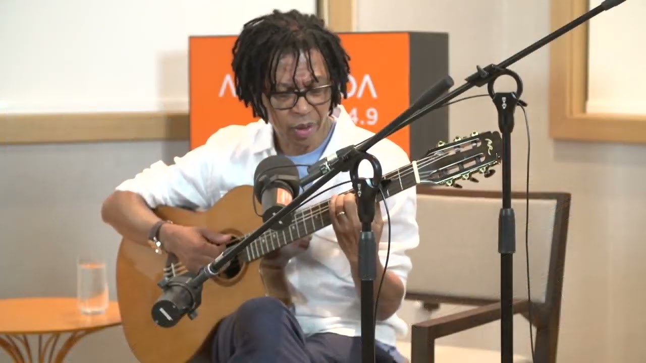 OUTONO (Djavan voz & viol&atilde;o)