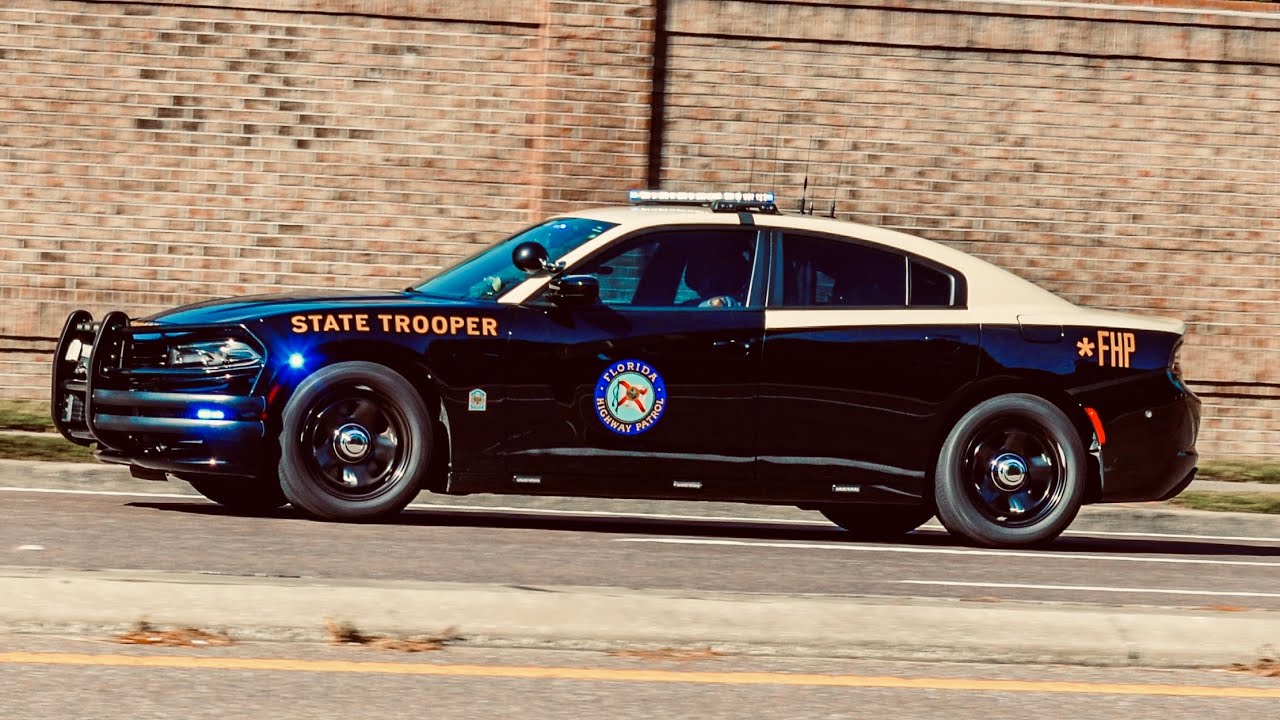 Florida Highway Patrol Responding Code 3 (DUAL SIRENS & MAJOR AIRHORN)