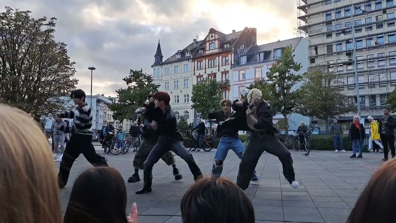 [Why Not?] NOWZ/NOWADAYS 240927 Frankfurt FULL STREET PERFORMANCE Fancam