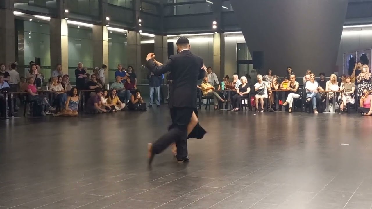 Silbar de Boyero. Pugliese. Noelia Andino y Darío Artunduaga.