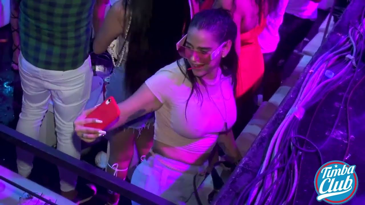Que Tiene Que Te Mueve - Maykel Blanco Y Su Salsa Mayor - Arena Bar - Lima - Perú 2022