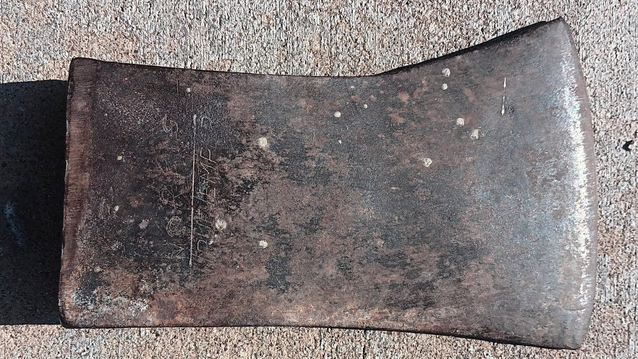 How To Remove Rust From An Axe Head Fast With NO POWER Tools!