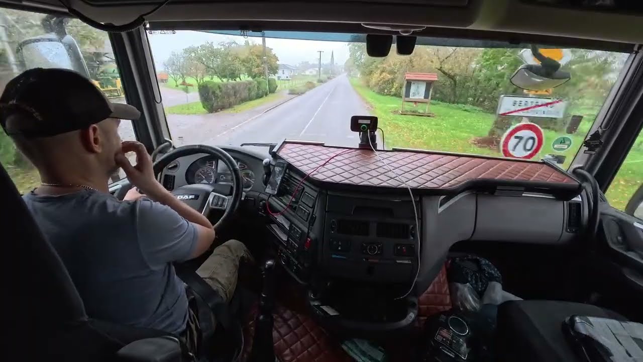 First-person truck driving through the French countryside😎🇲🇫