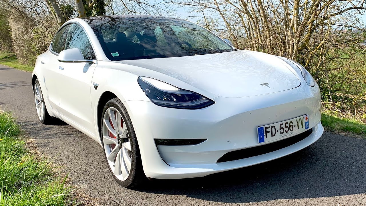 ESSAI TESLA MODEL 3 PERFORMANCE : FUSÉE ÉCOLOGIQUE?