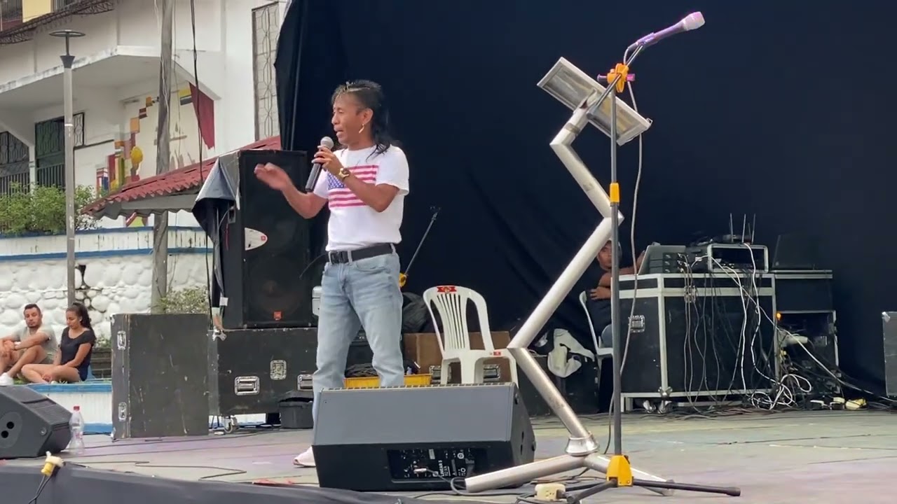 Paolo ladino en la ciudad de Macas