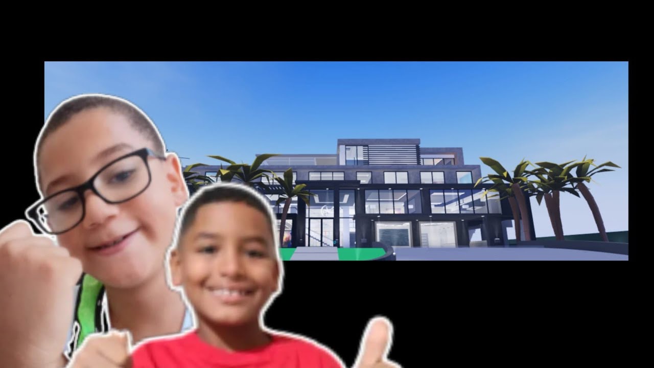 Construir uma masão com meu primo do Roblox