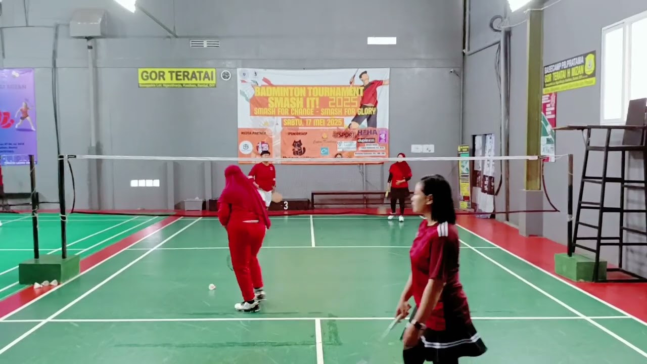 BULUTANGKIS MEMBARA MENJELANG PUASA 🔥 #badminton #happy #health #fun #olahragasantai #tepokbulu #fyp