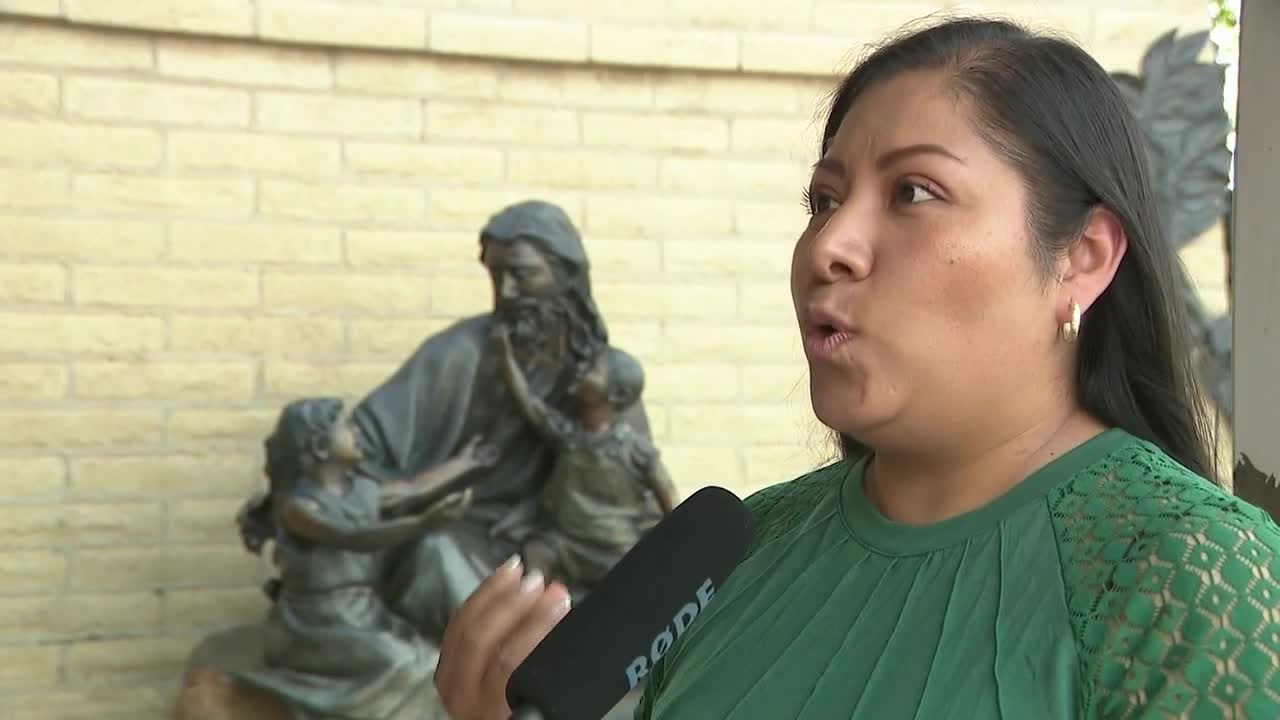Colorado Catholics connect to new American Pope on first Sunday mass