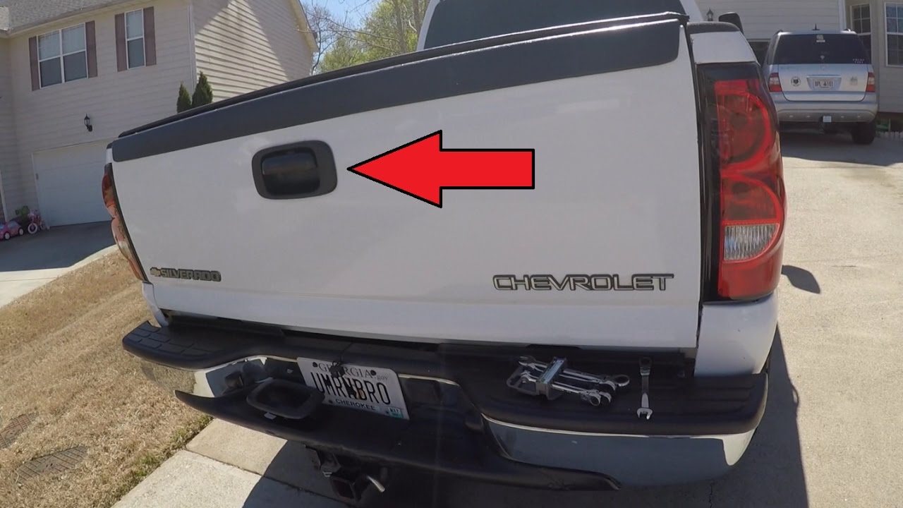 Chevrolet Silverado/GMC Tailgate Handle and Trim Install