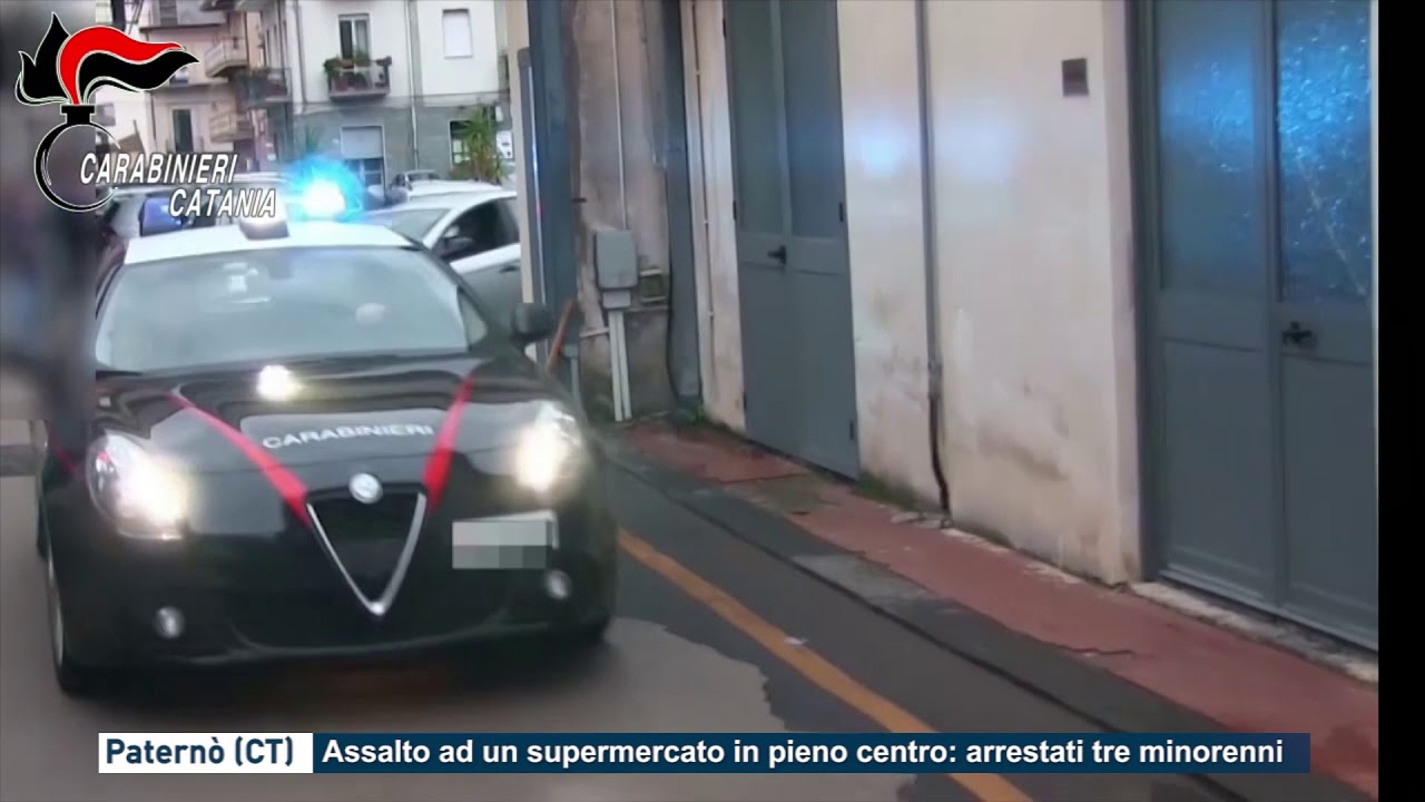 Paternò (CT) - Assalto ad un supermercato in pieno centro: arrestati tre minorenni