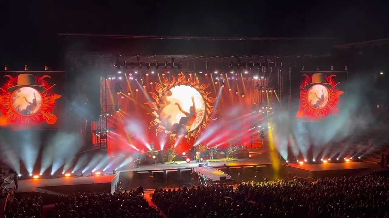 Intro + Spirito Nel Buio @Zuccheromusic  - Live Arena di Verona 2022