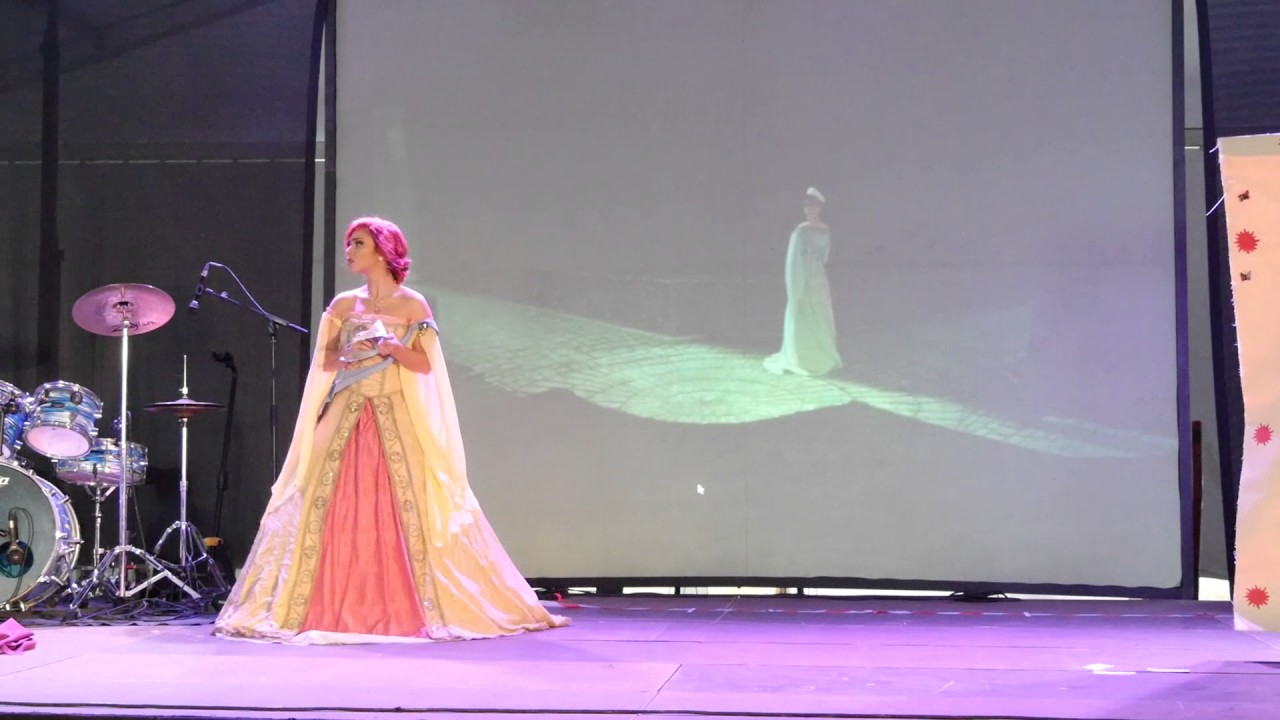 Murcia se Remanga 2016 - concurso de cosplay (grupal) - Anastasia (2do premio)