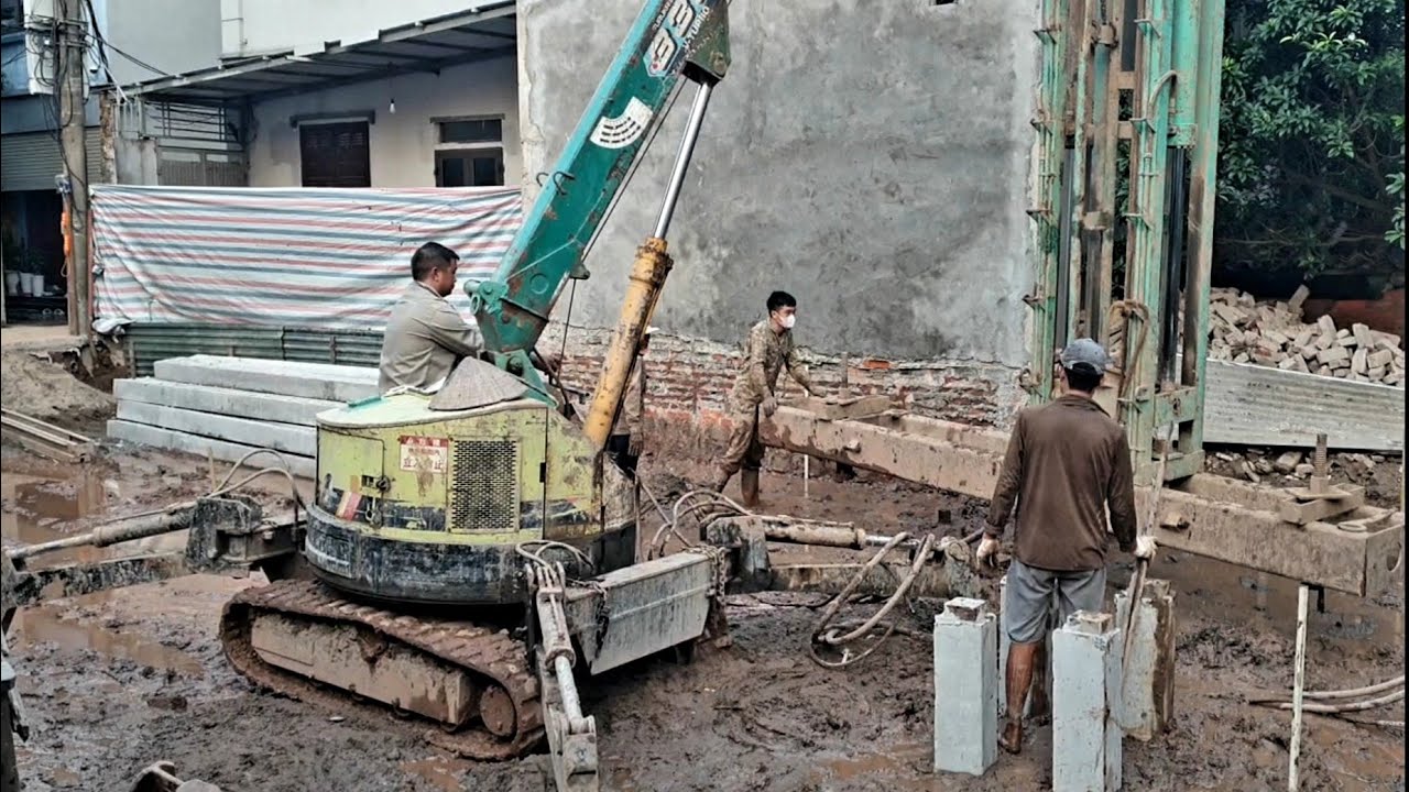 Concrete pile driving machine