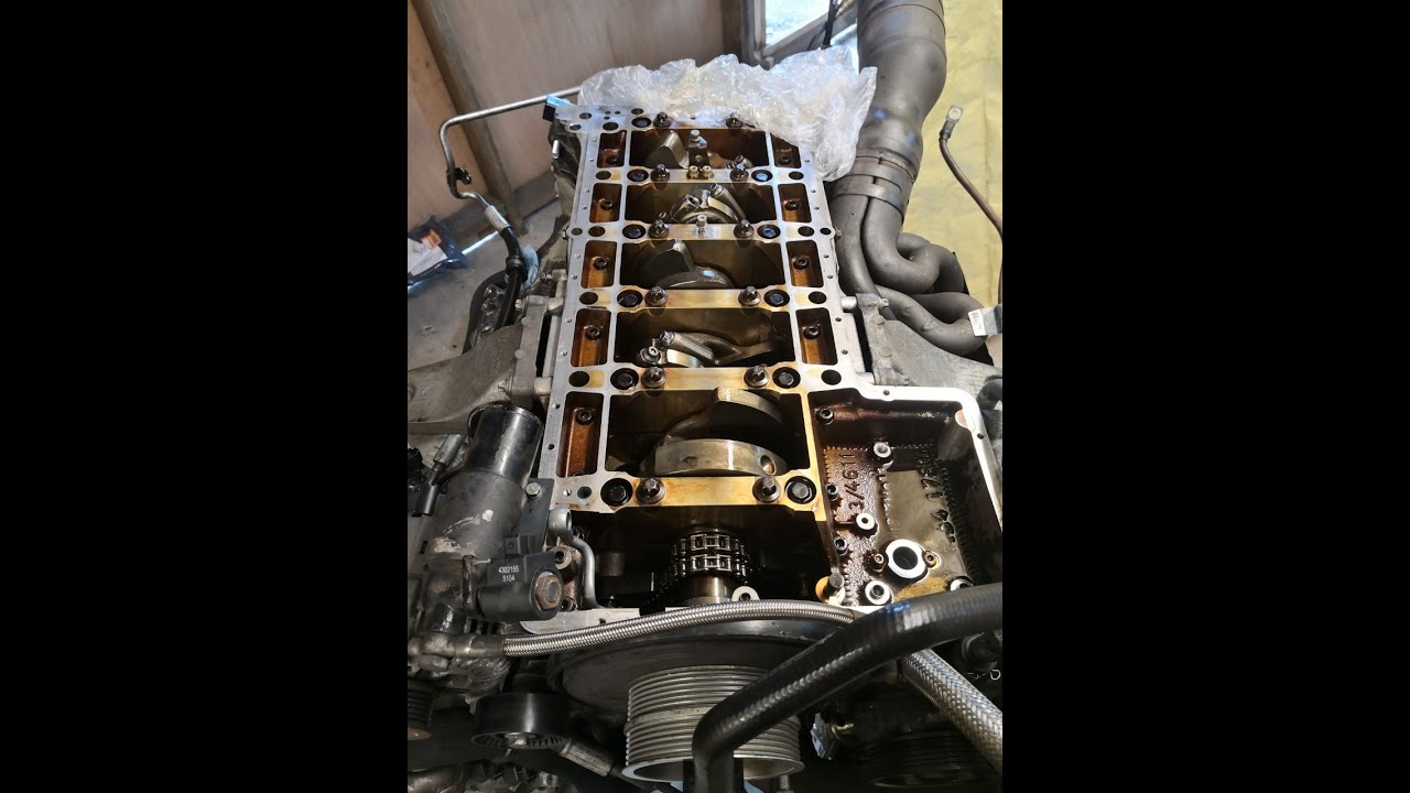 E39 M5 V10 Swap time to do the rod bearings on the S85 engine, sort of DIY guide