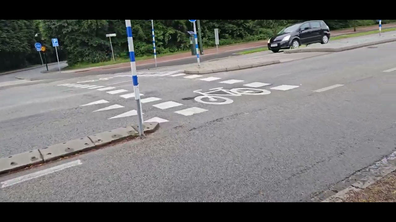 Biking around Pildammsparken area-Malm&ouml;