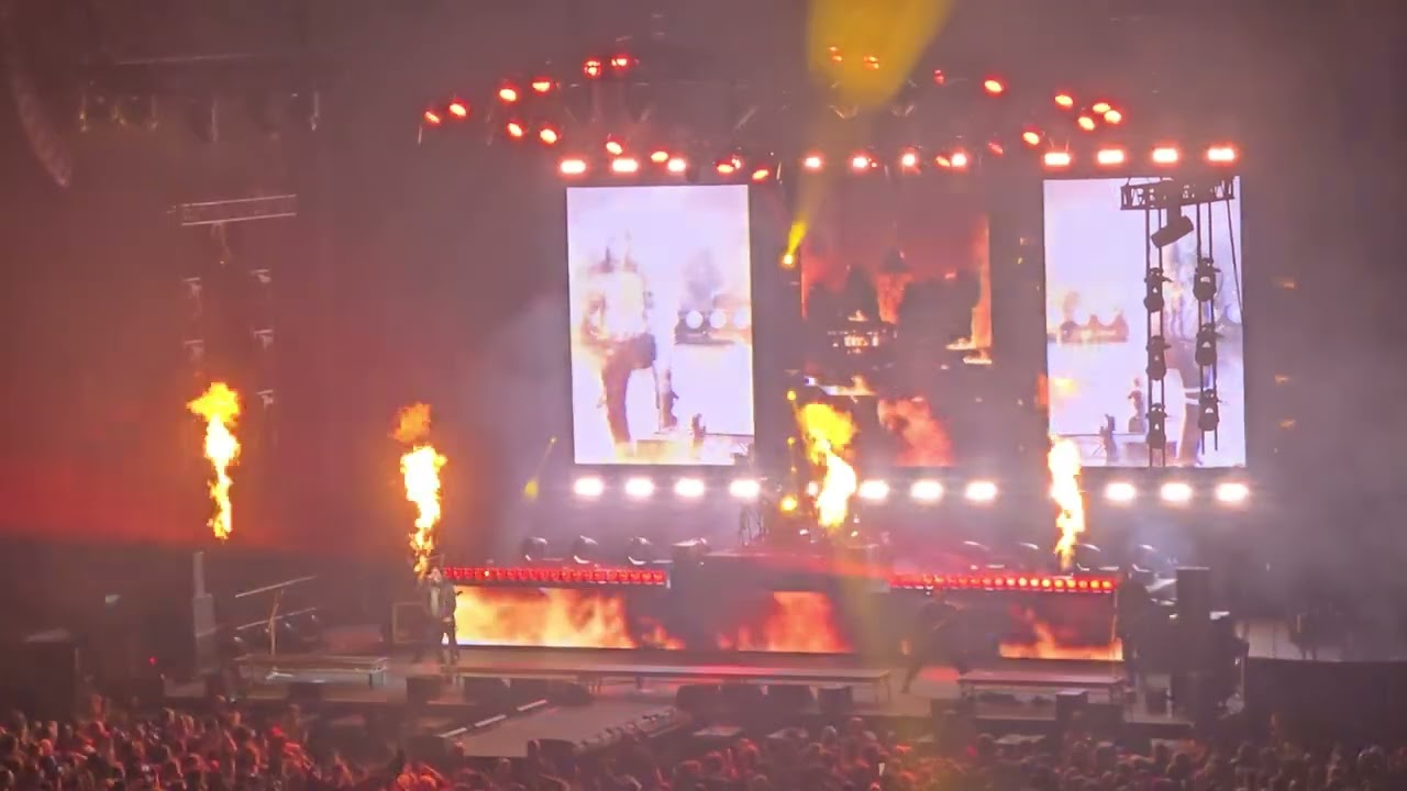 Motionless In White - Hollow Points Live AO Arena Manchester 