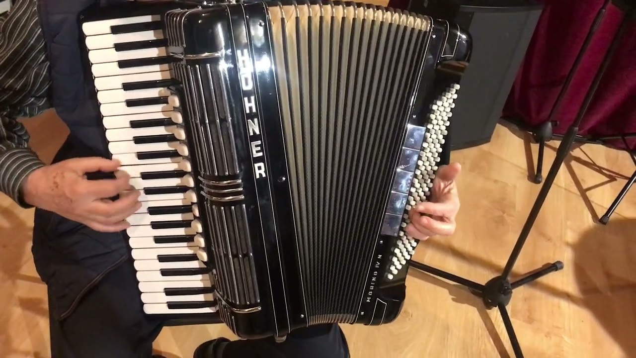 Hohner Morino IV N 120 bas - prezentacja instrumentu
