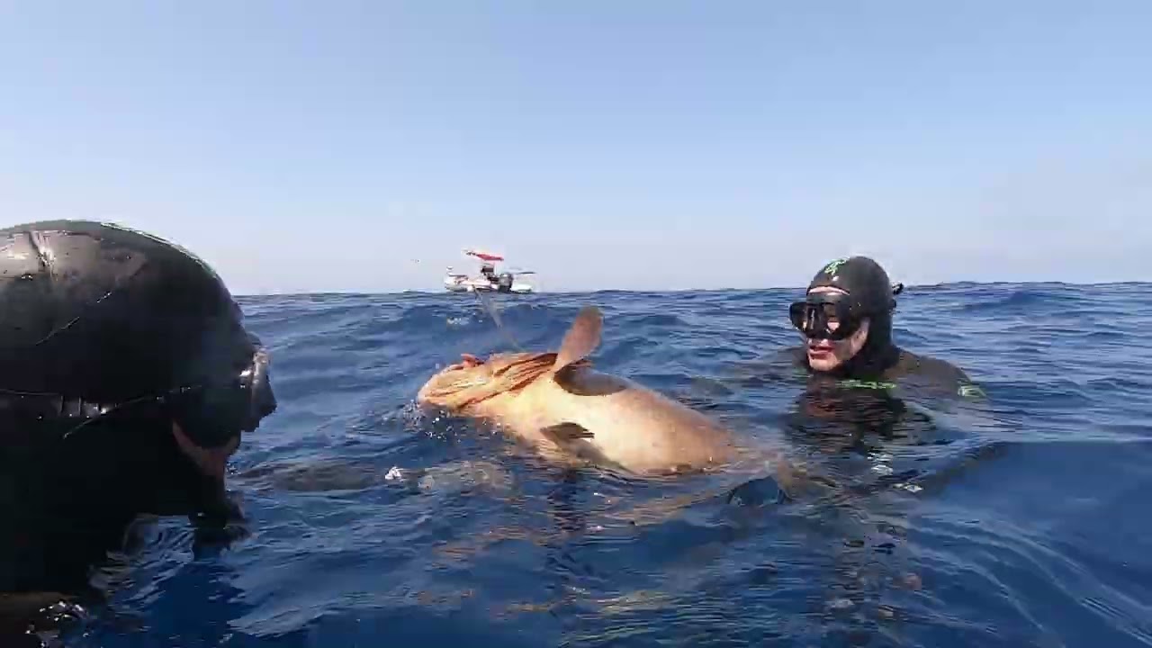 pesca profunda a  53 metros  por Daniel Duran del equipo Cressi