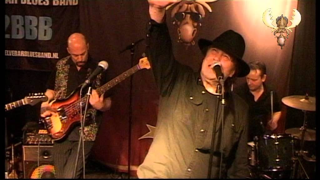 The Twelve Bar Bluesband - Life is Hard (when you play the blues) -  live at bluesmoose Radio