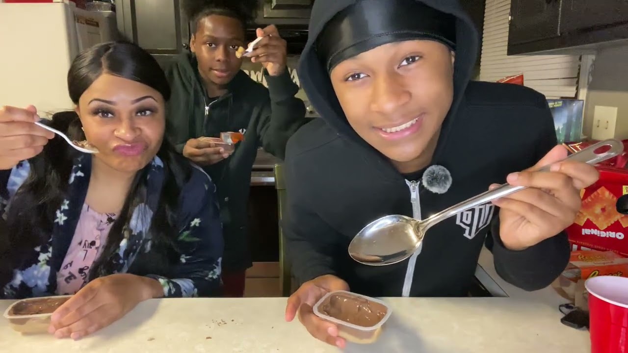 Trying Viral snacks with my broke 🍑 kids 