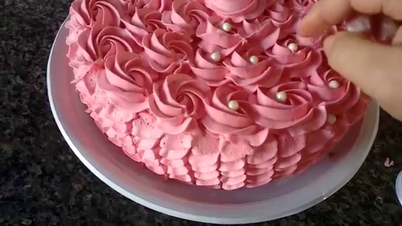 DECORANDO BOLO COM BICOS 104 E 1M WILTON