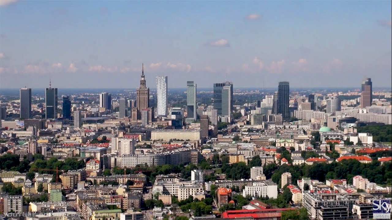 Lot nad Warszawą ze Sky Poland - Robinson R44