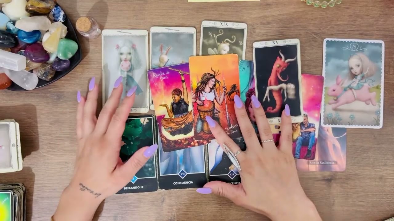 COMO ELA SE SENTE COM ESSE AFASTAMENTO?  #tarotamor #tarotafetivo 