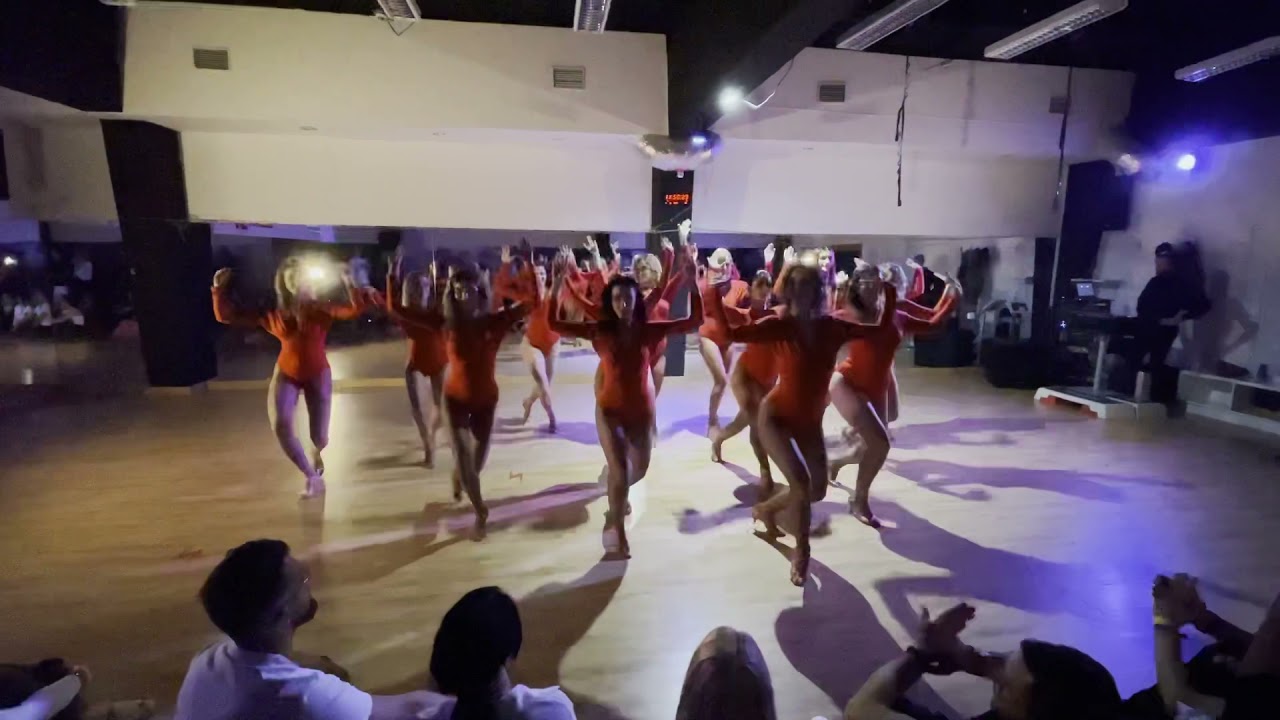 Salsa Ladies Styling - formacja Kingi Rolińskiej