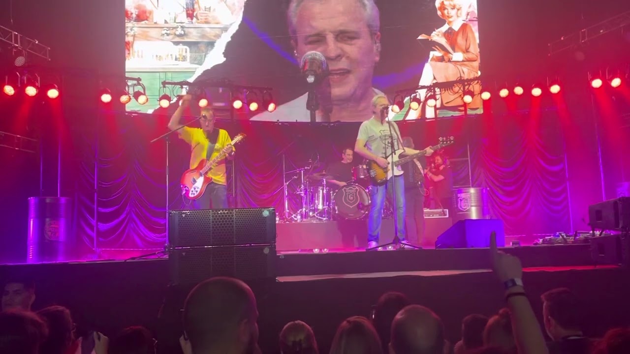 Hombres G Vuelve a mí Wizink Center 30/12/22 Madrid