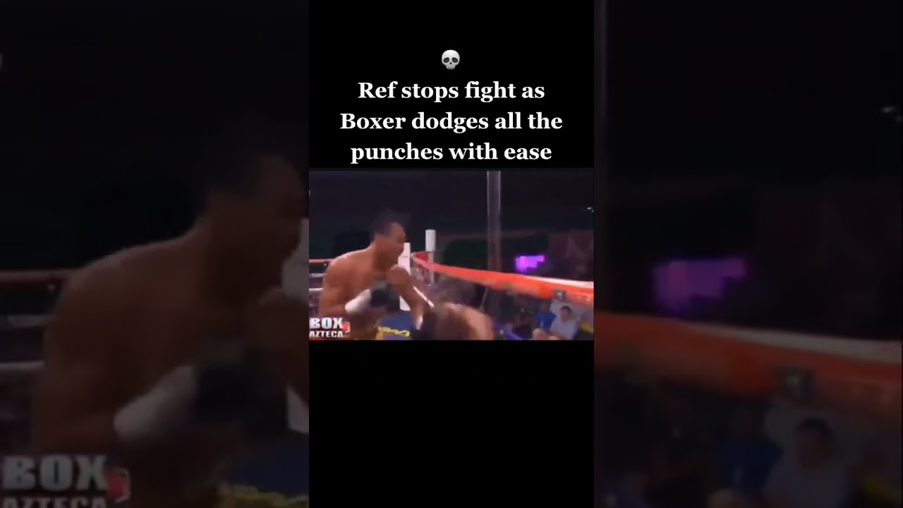 Shocking Stoppage By Referee 😵🥴