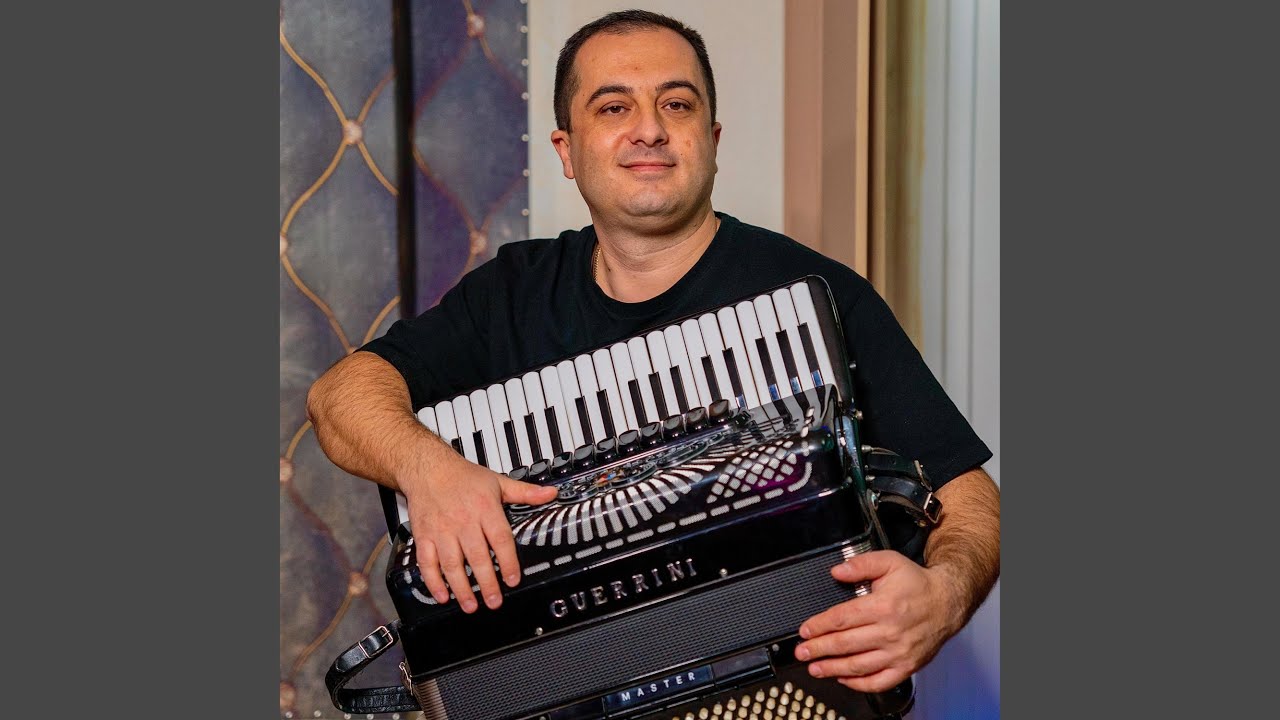 Cocek Meff (feat. Rubin Razmoski)