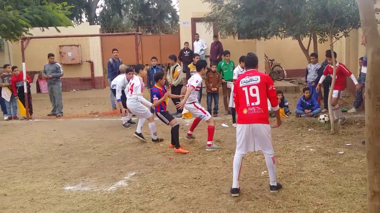 نهائى دورى الفصول 2016-2017 بمدرسة ميت عزون الاعدادية - فاز فصل 2-2 على فصل 2/1 بنتيجة 3-1