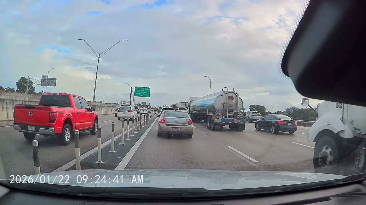 ICE Everywhere in Florida?! Dashcam Captures the Moment Drivers Panic
