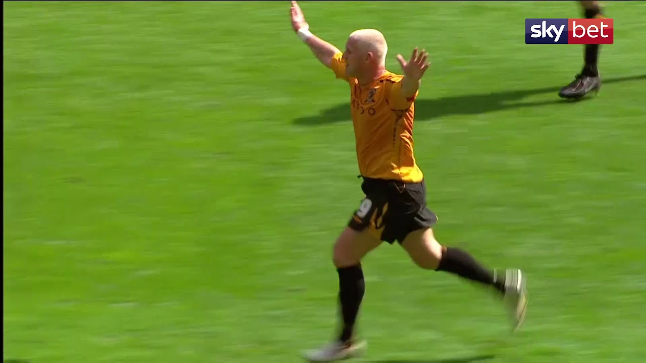 Dean Windass of Hull City's spectacular Wembley volley | Play-Off Moments