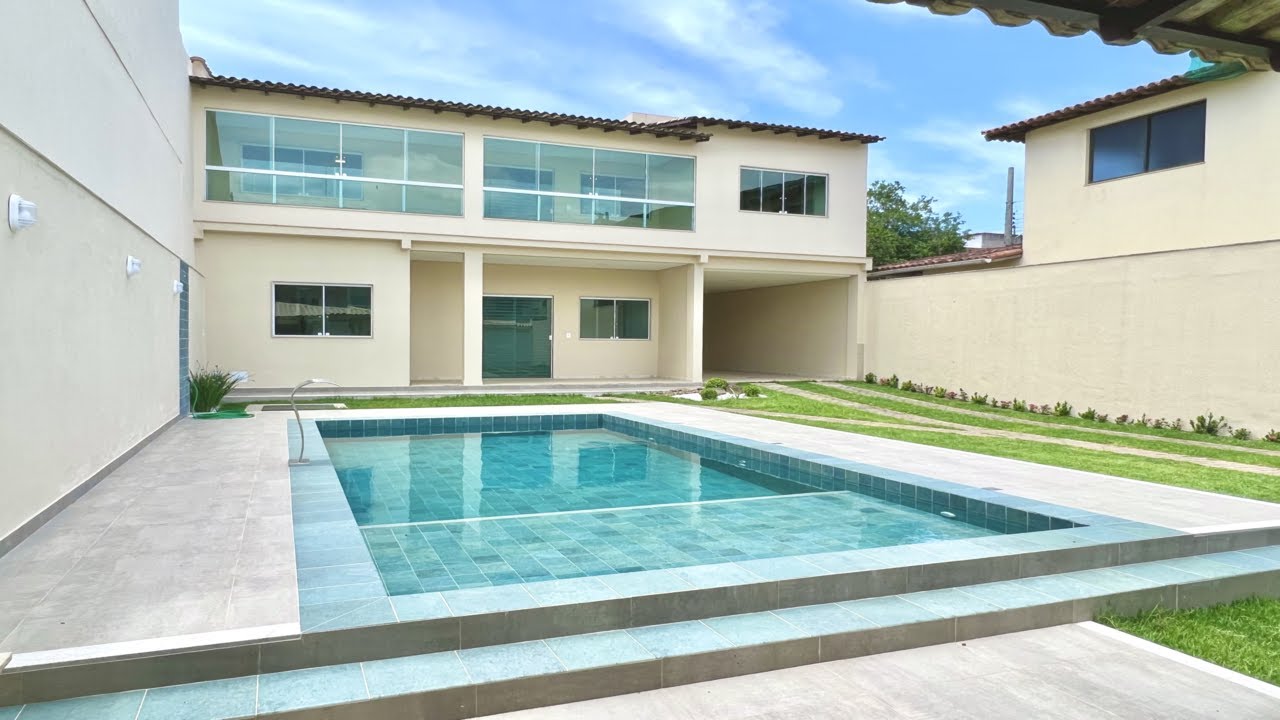 (VENDIDO)  CASA COM AMPLO QUINTAL E ÁREA DE LAZER EM GUARAPARI-ES, BAIRRO RESIDENCIAL!