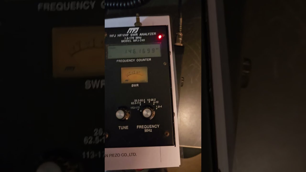 MFJ-249 HF VHF SWR Analyzer Frequency Counter 1.8-170 MHz