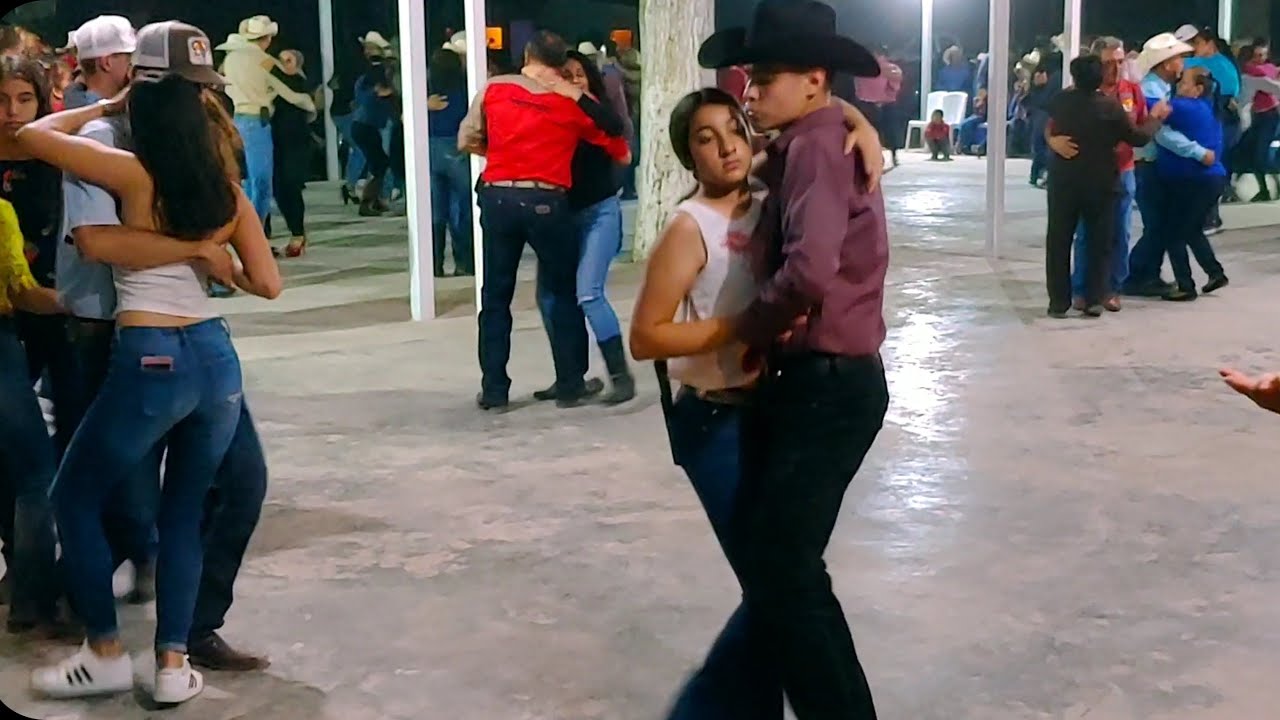 Amaury y La Prima Gemela con Tremendos de Chihuahua