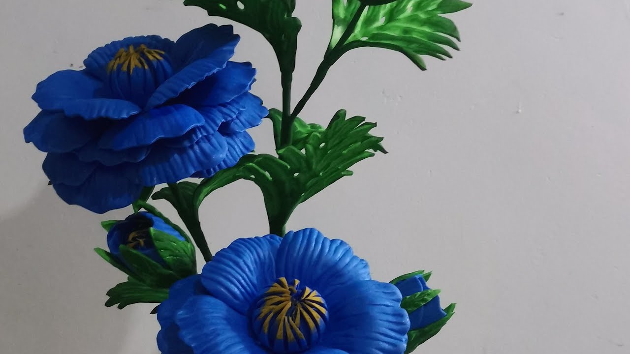 Como fazer uma linda flor em EVA utilizando frisador