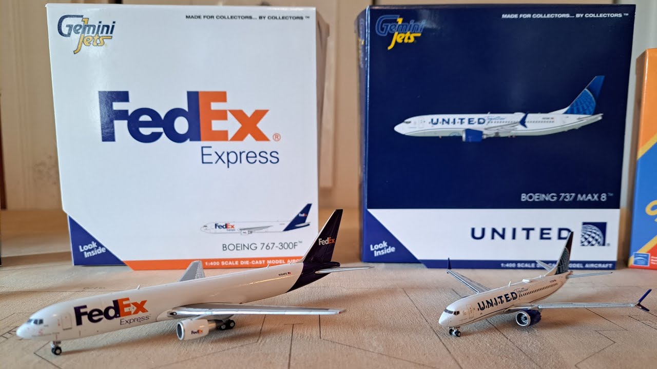 Unboxing Four 1:400 Model Aircraft